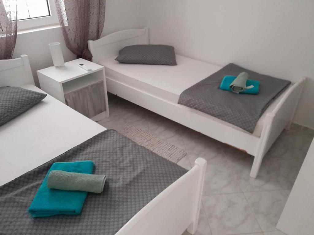 Apartmani Ira Vir Ruang foto