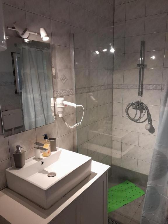 Apartmani Ira Vir Ruang foto