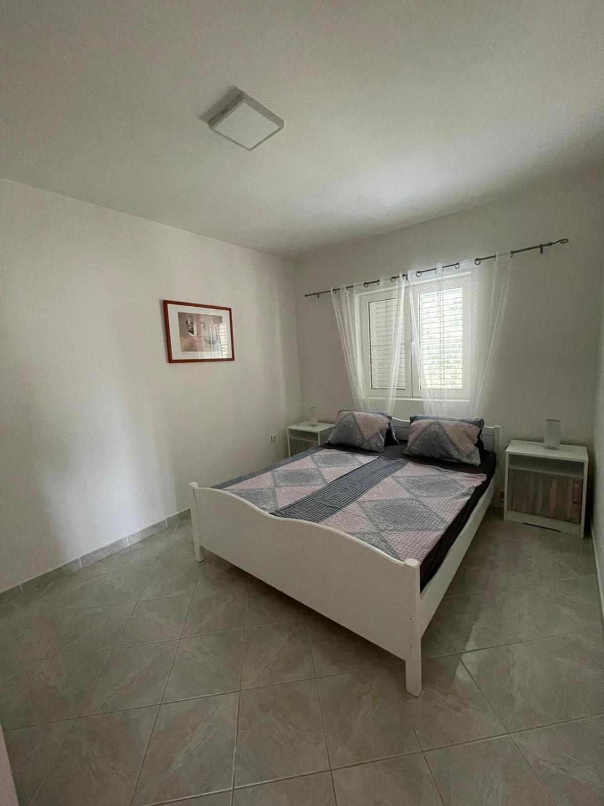 Apartmani Ira Vir Ruang foto